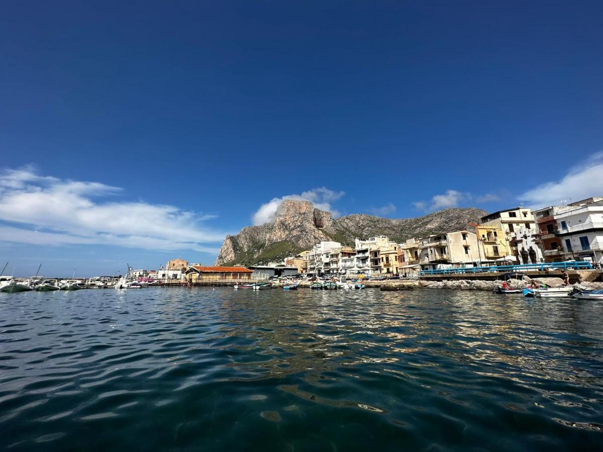 Casa Vacanze La Rocca 2 Apartment Palermo Ngoại thất bức ảnh