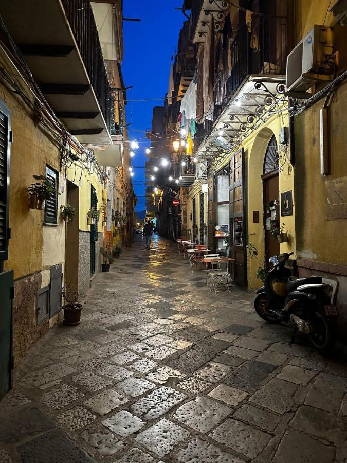 Casa Vacanze La Rocca 2 Apartment Palermo Ngoại thất bức ảnh